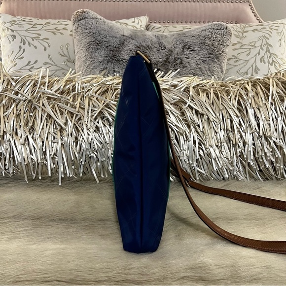 VERA BRADLEY Sky Clover Preppy Poly Molly Crossbody Bag Navy Green Repellant - Picture 8 of 12